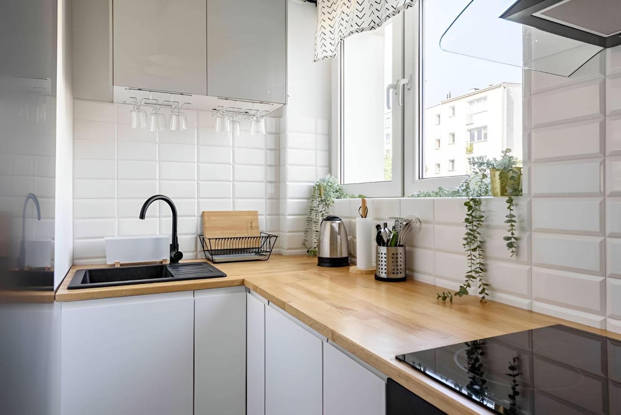 Leisure Central Zlota Lovely 2 Bedroom Warszawa