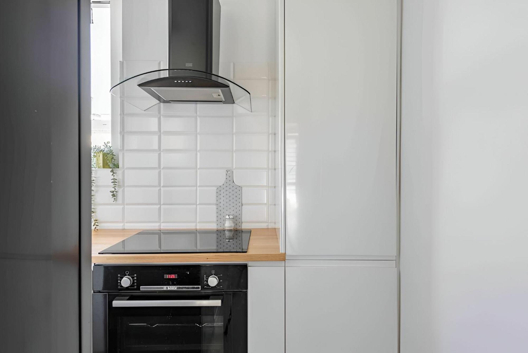 Leisure Central Zlota Lovely 2 Bedroom Warszawa